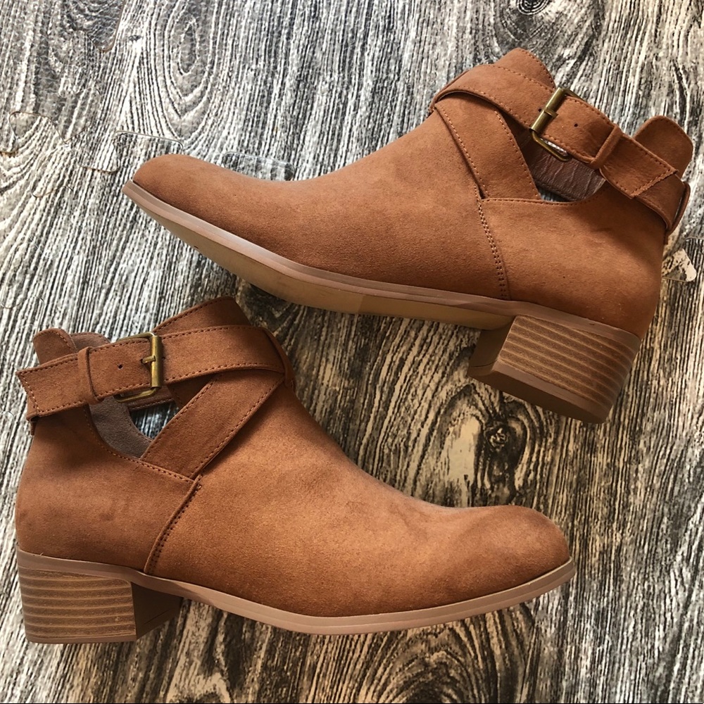 JustFab Brown Ankle Strap Booties size 9